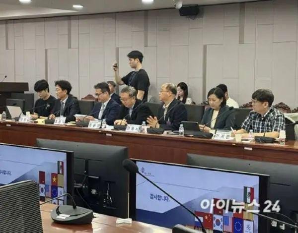 宏盈国际 韩国直说了：美国危机感强，要我们联手遏华